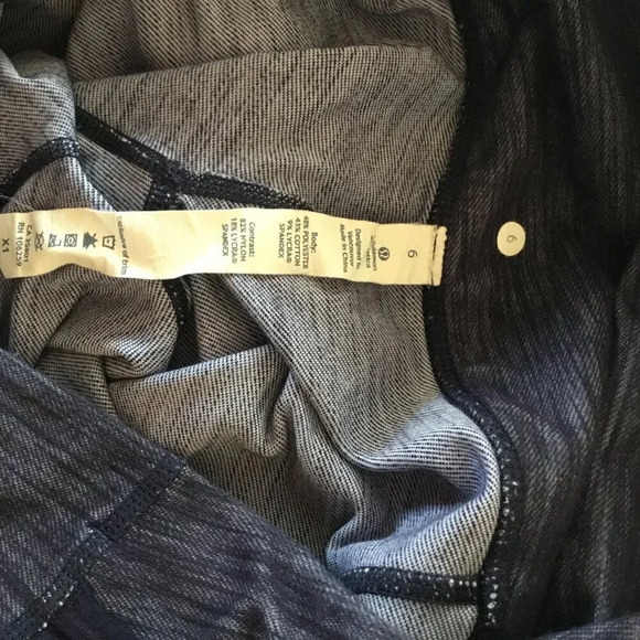 Lululemon Ride On Fold Cuff Hem Leggings Womens Denim Luon  Reflective Crop SZ 6 - Picture 8 of 14
